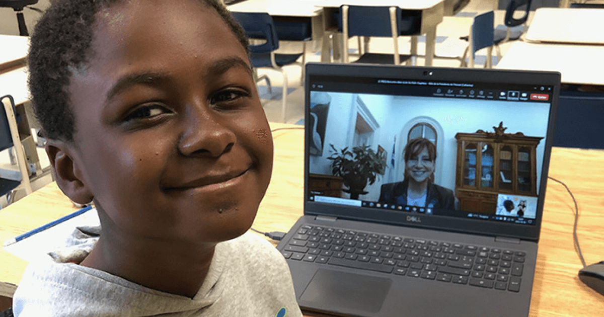Daniels Koffi Kouakou De Medeiros et Nathalie Roy en rencontre virtuelle.