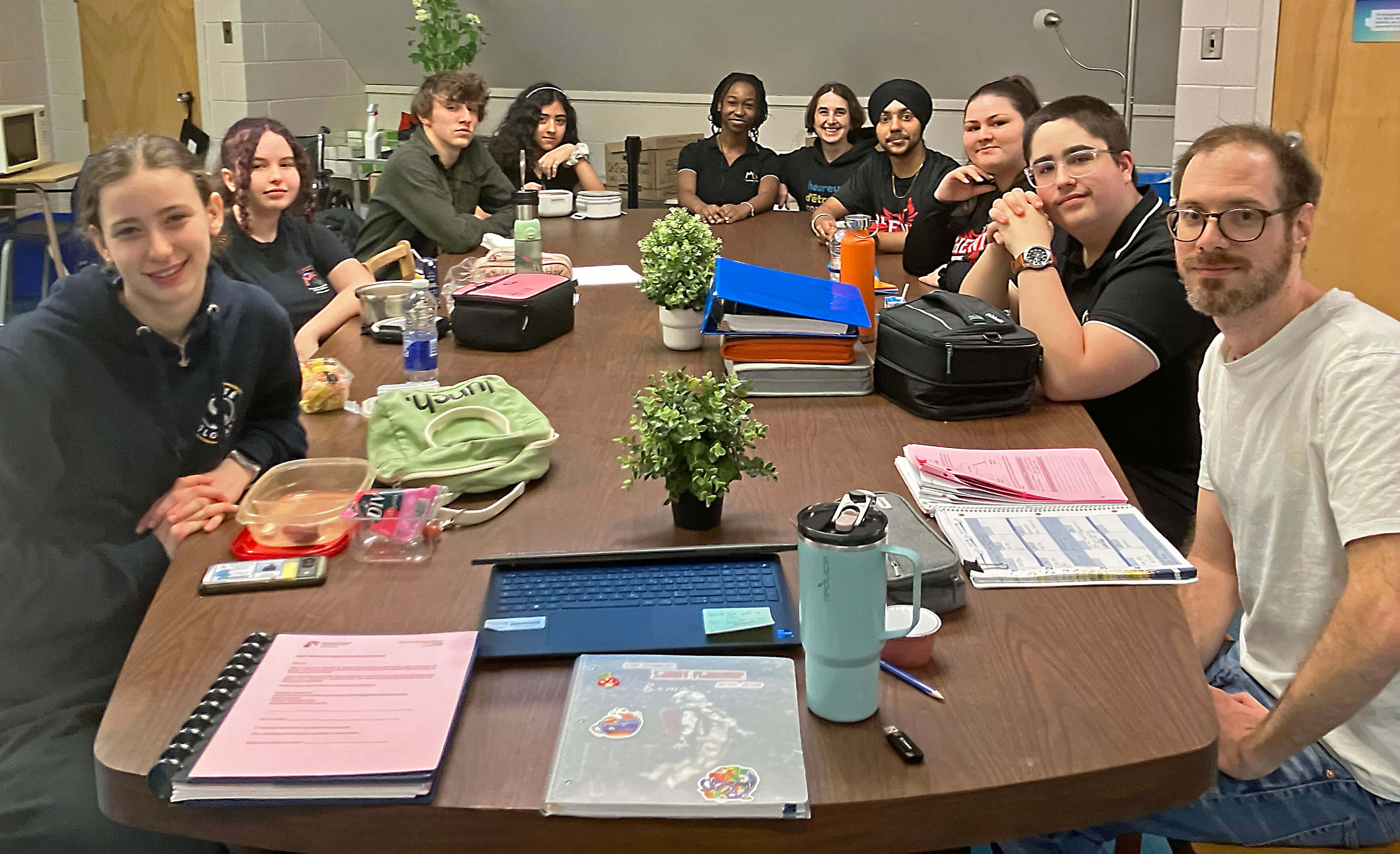 Responsables et membres du conseil d’élèves de l’école Saint-Maxime.
